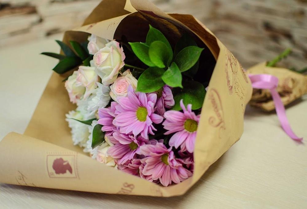 Букет цветов из: Розы и Хризантемы в Серебряных Прудах