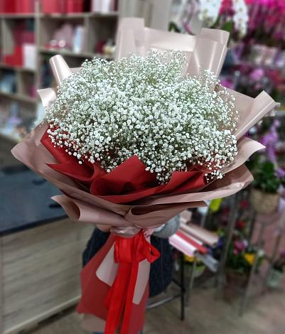 Букет цветов из: Гипсофила в Серебряных Прудах