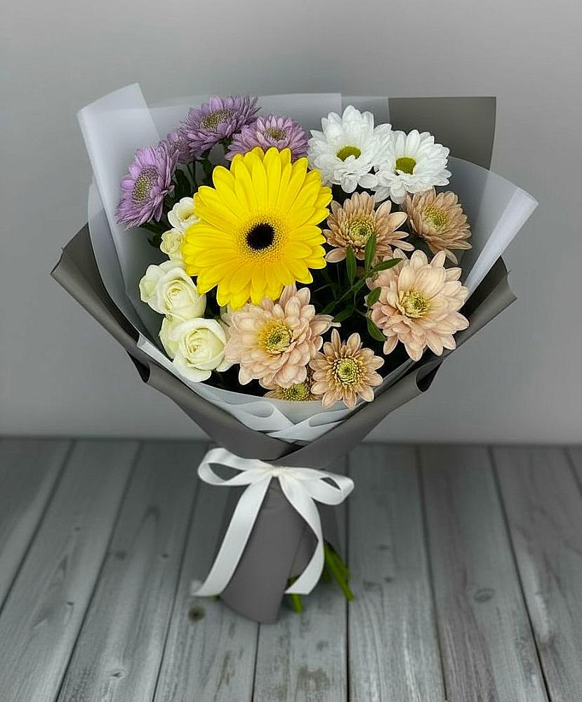 Букет цветов из: Розы, Герберы и Хризантемы в Серебряных Прудах