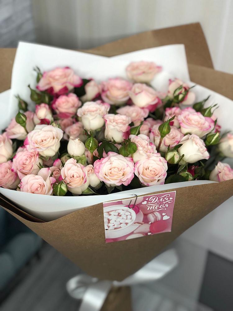 Букет цветов из: Розы в Серебряных Прудах