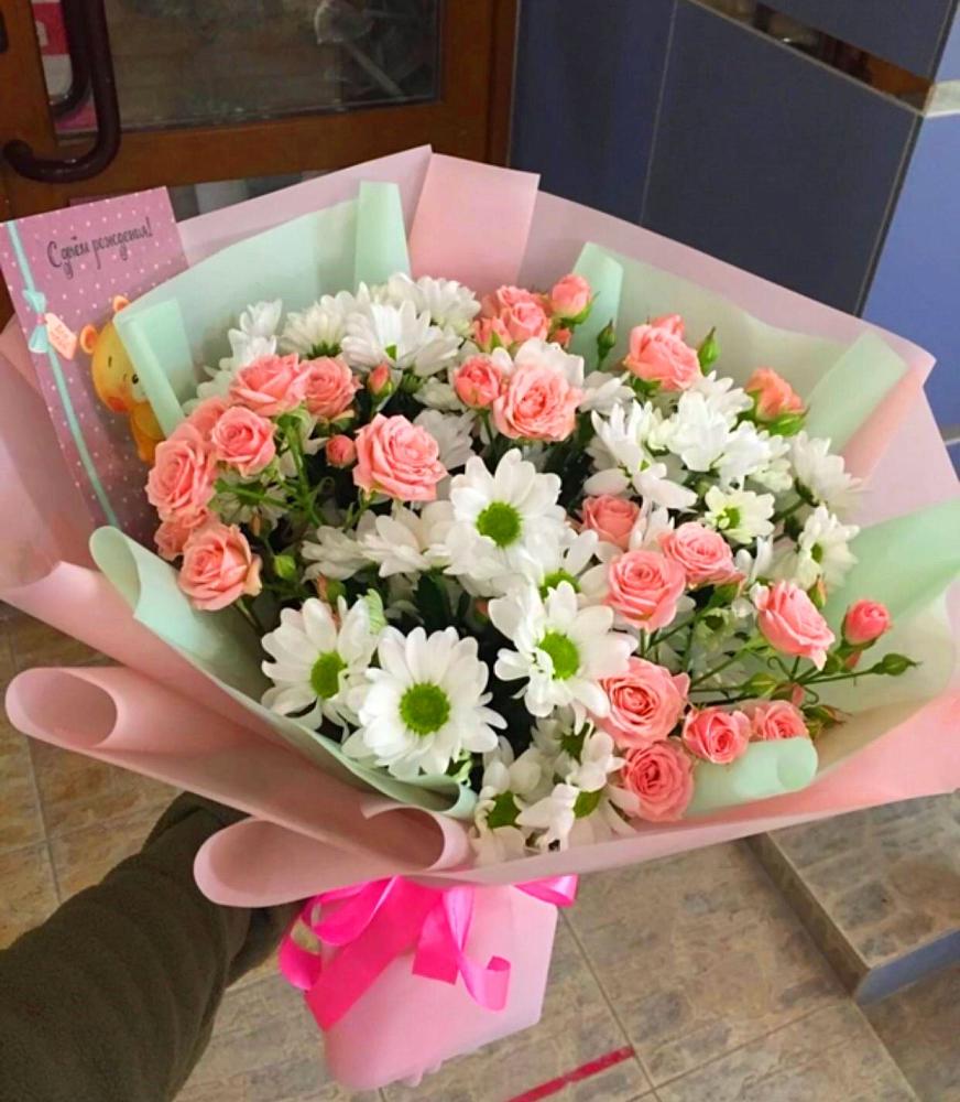 Букет цветов из: Розы и Хризантемы в Серебряных Прудах