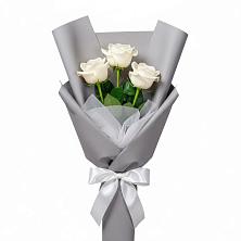 Букет 3 белые розы в Серебряных Прудах