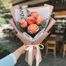 Букет цветов из:  Розы в Серебряных Прудах