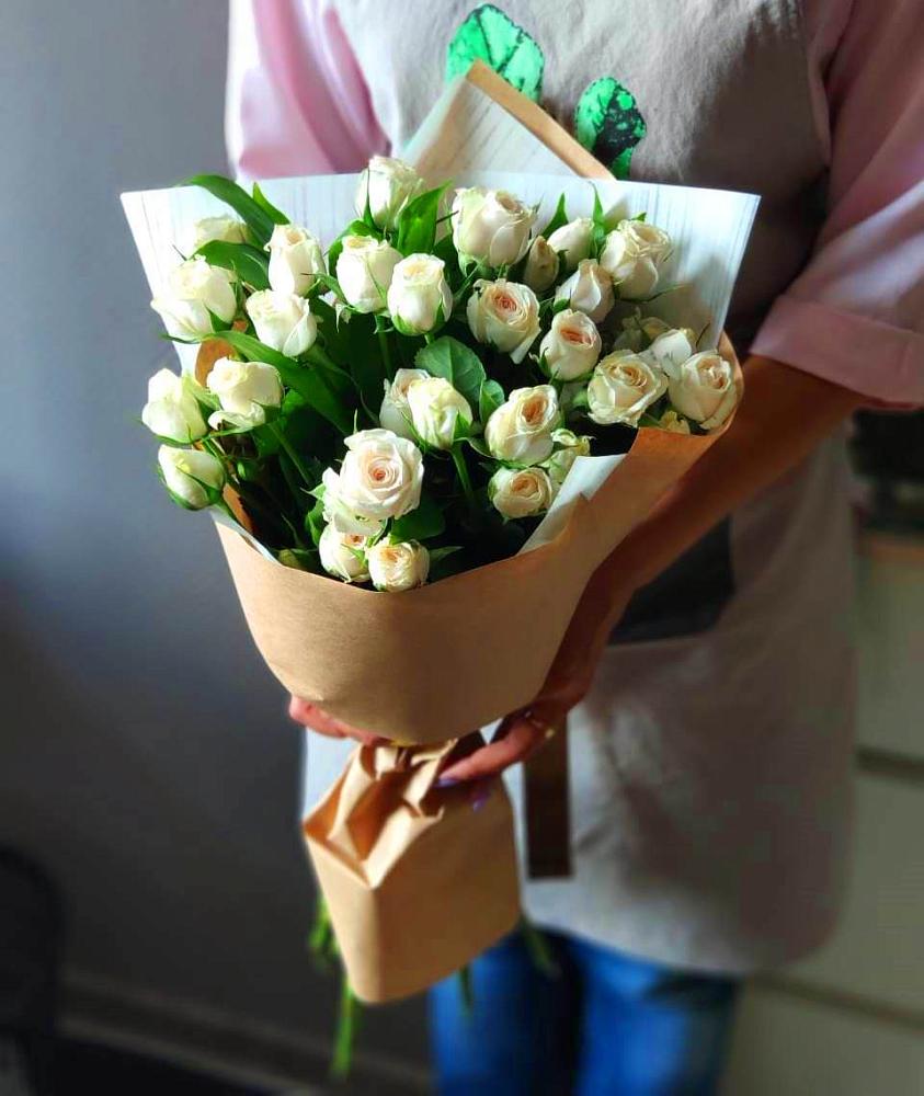 Букет цветов из: Розы в Серебряных Прудах