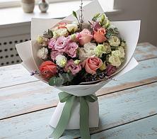 Букет цветов из:  Розы, Лизиантусы и Гвоздики в Серебряных Прудах