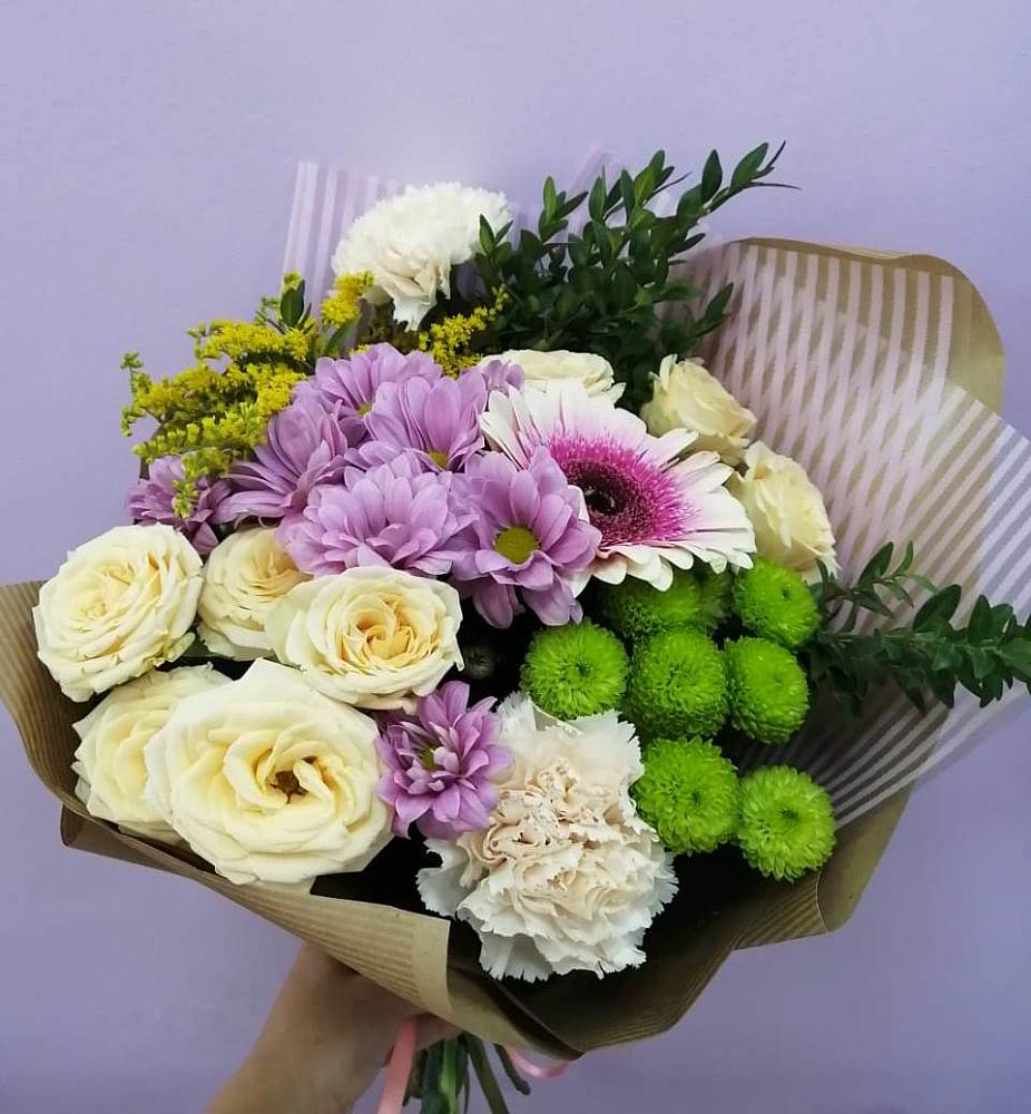 Букет цветов из: Хризантемы, Розы, Гвоздики и Герберы в Серебряных Прудах