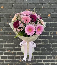 Букет цветов из:  Герберы и Хризантемы в Серебряных Прудах