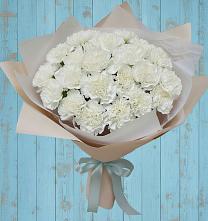 Букет цветов из:  Гвоздики в Серебряных Прудах